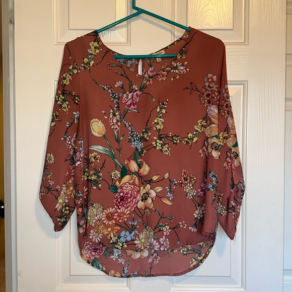 Lily White Tops - Women's Medium Sheer Floral Muted Pink Blouse Stitchfix Lily White